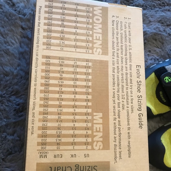 Evolv velcro Climbing Shoes - Picture 4 of 8